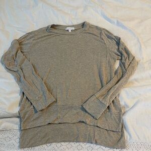 BEYOND YOGA MEDIUM Pullover Top Long Sleeve Tan Cream Beige Soft USA high low